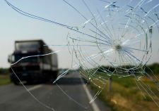 Cracked windshield laws